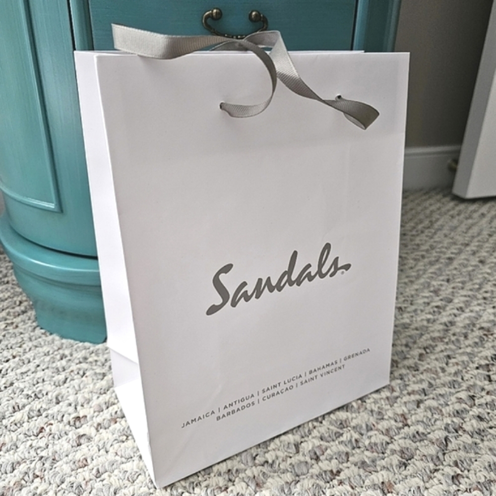 Sandals / Beaches Resort White Paper Shopping Gift Bag - 8" x 4" x 10" - Picture 2 of 15